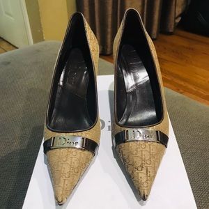 Dior pumps